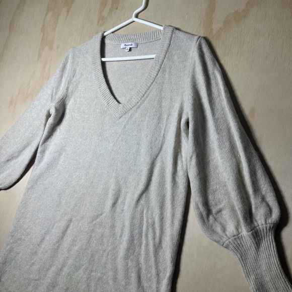 Madewell Neutral Wool Blend Bubble Sleeve V Neck Knit Sweater Medium - Picture 2 of 10